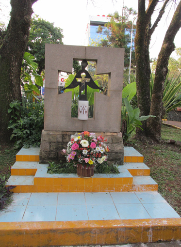 Image - Memorial to the victims of the Holodomor in Encarnacion, Paraguay.